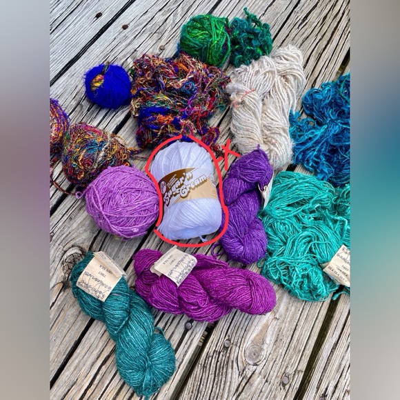 Huge Lot New Preowned 100% Silk Yarn Tibet Overseas Order Authentic Silk Knit - Picture 13 of 13